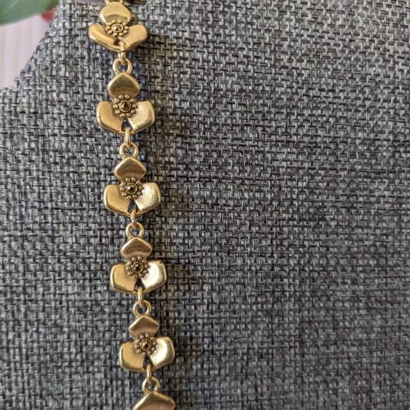 Lucky Brand Gold Tone Floral Necklace - Picture 7 of 9